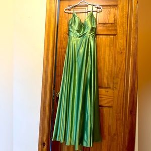 Alikey Green Formal Dress Size 2